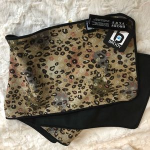 Brody Paws 2 Piece Set Leopard Brown & Black NWT